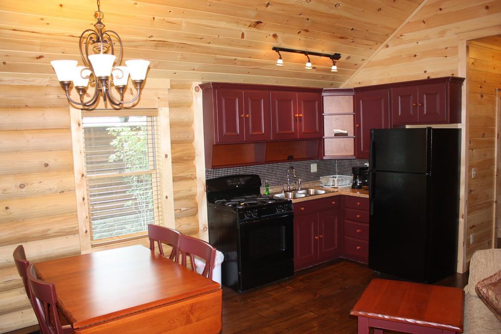 Lake Parlin Lodge & Cabins West Forks Kamer foto