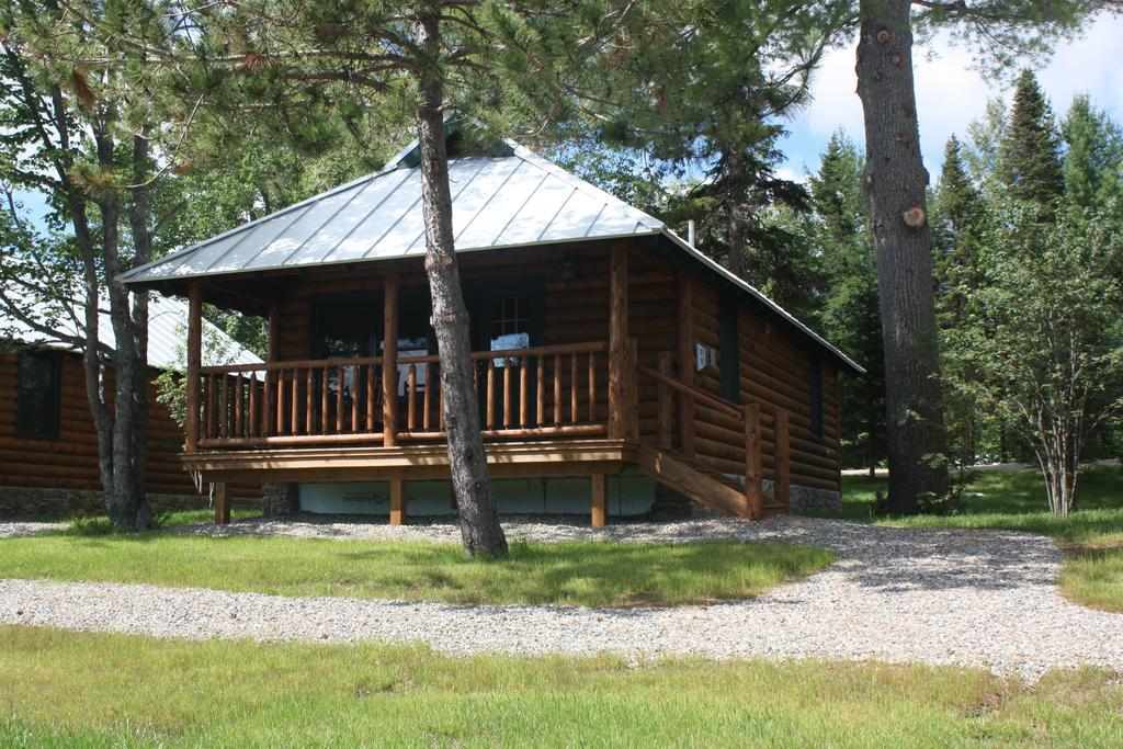 Lake Parlin Lodge & Cabins West Forks Kamer foto
