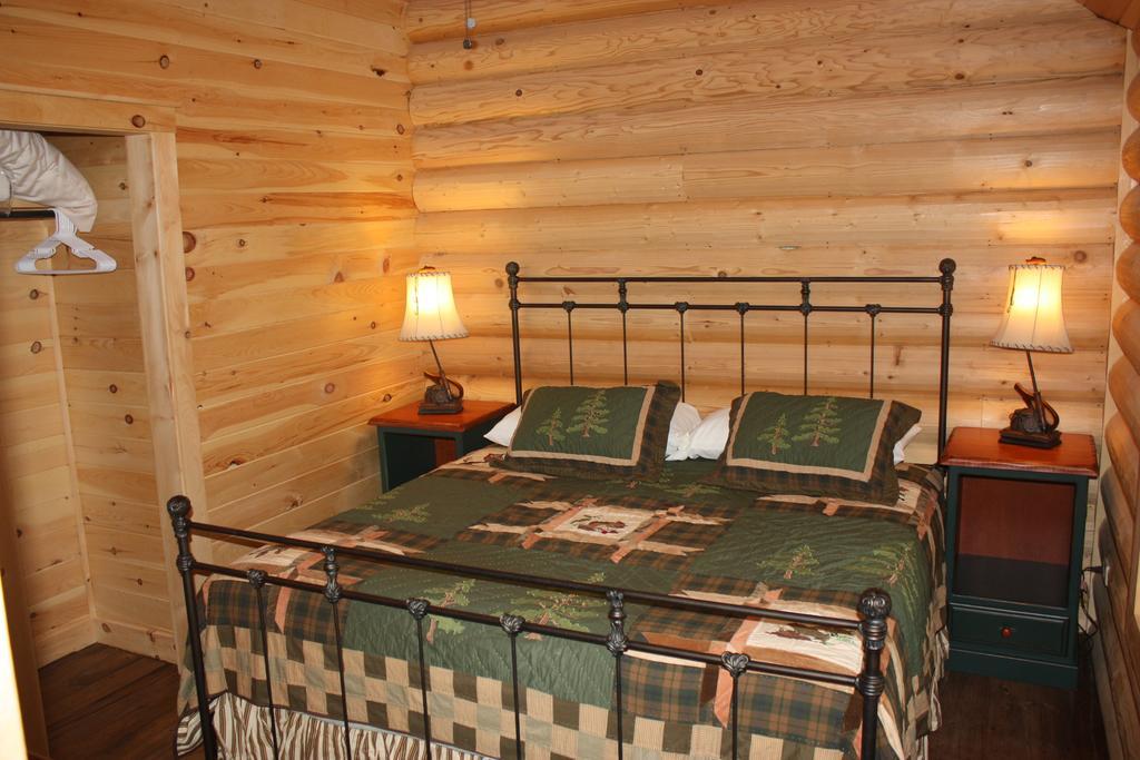 Lake Parlin Lodge & Cabins West Forks Kamer foto