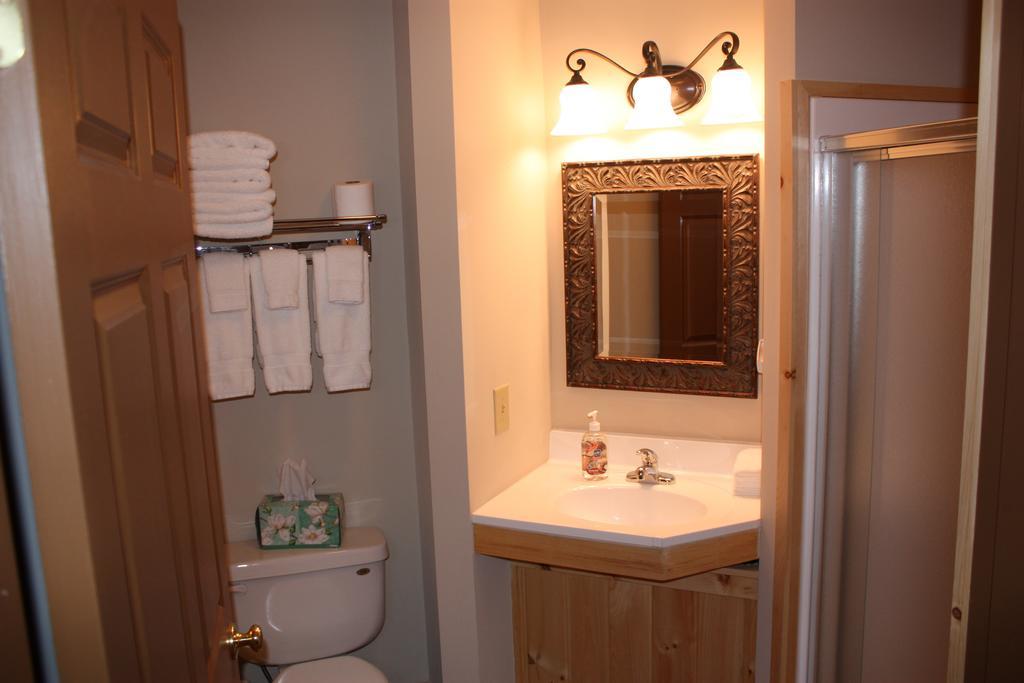 Lake Parlin Lodge & Cabins West Forks Kamer foto
