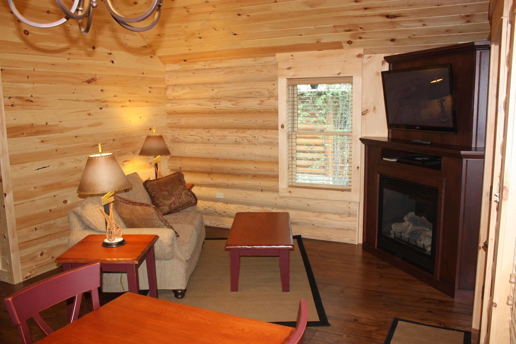 Lake Parlin Lodge & Cabins West Forks Buitenkant foto