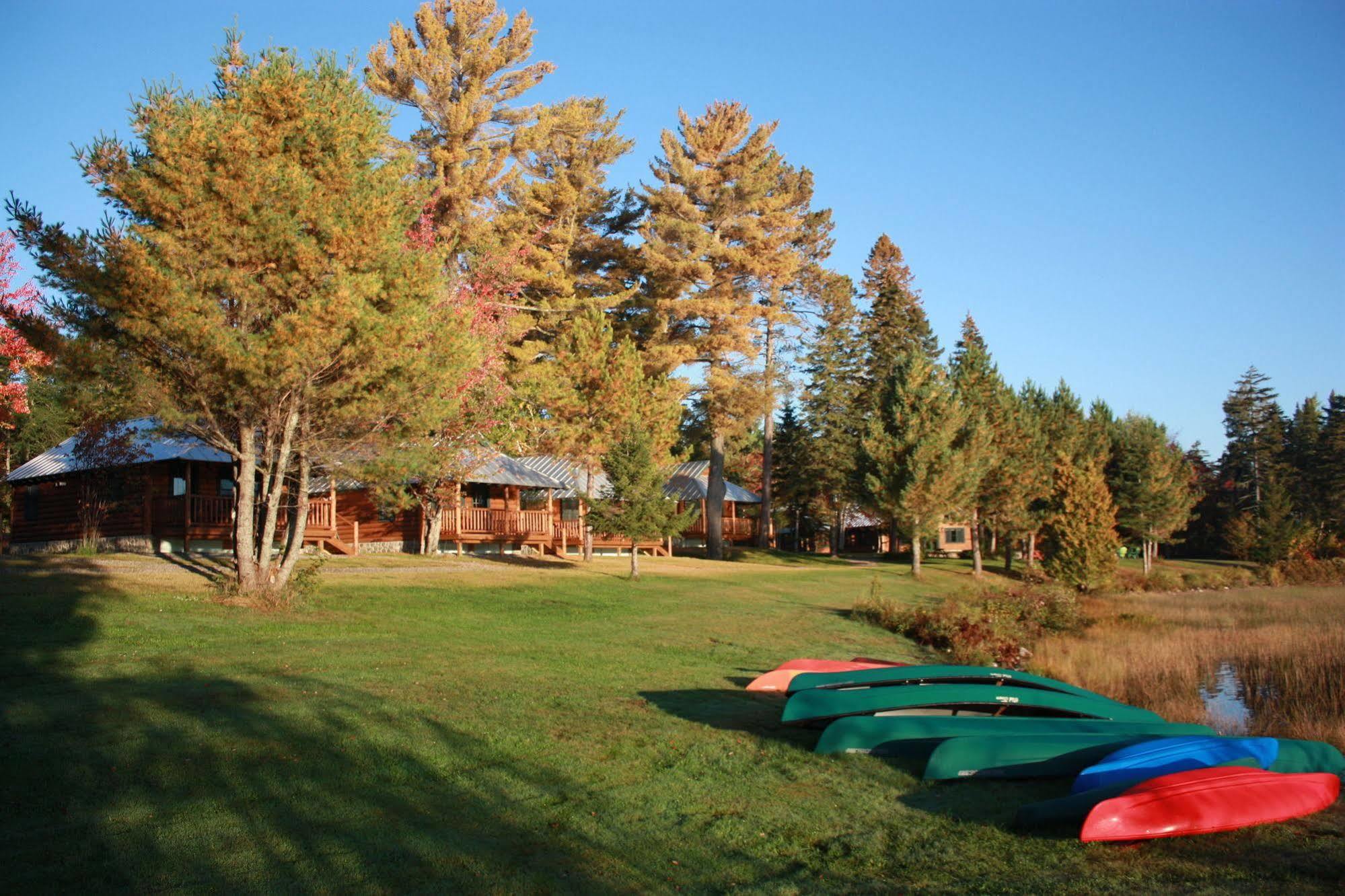 Lake Parlin Lodge & Cabins West Forks Buitenkant foto