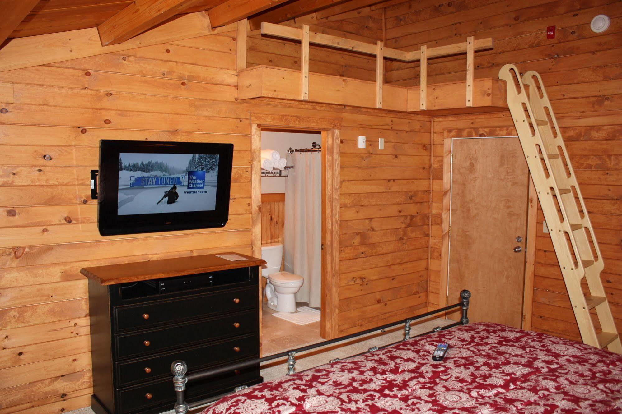 Lake Parlin Lodge & Cabins West Forks Buitenkant foto