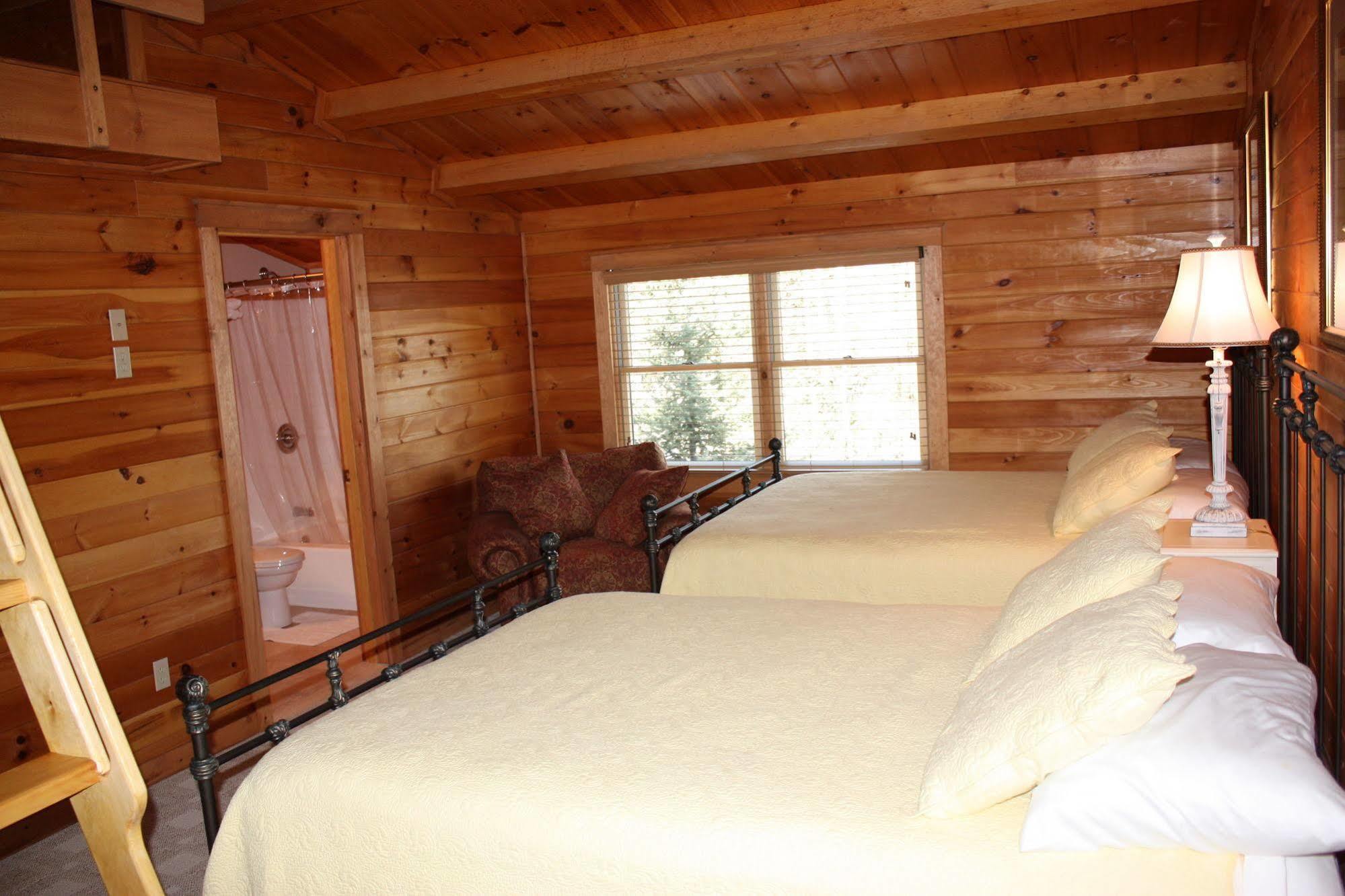 Lake Parlin Lodge & Cabins West Forks Buitenkant foto