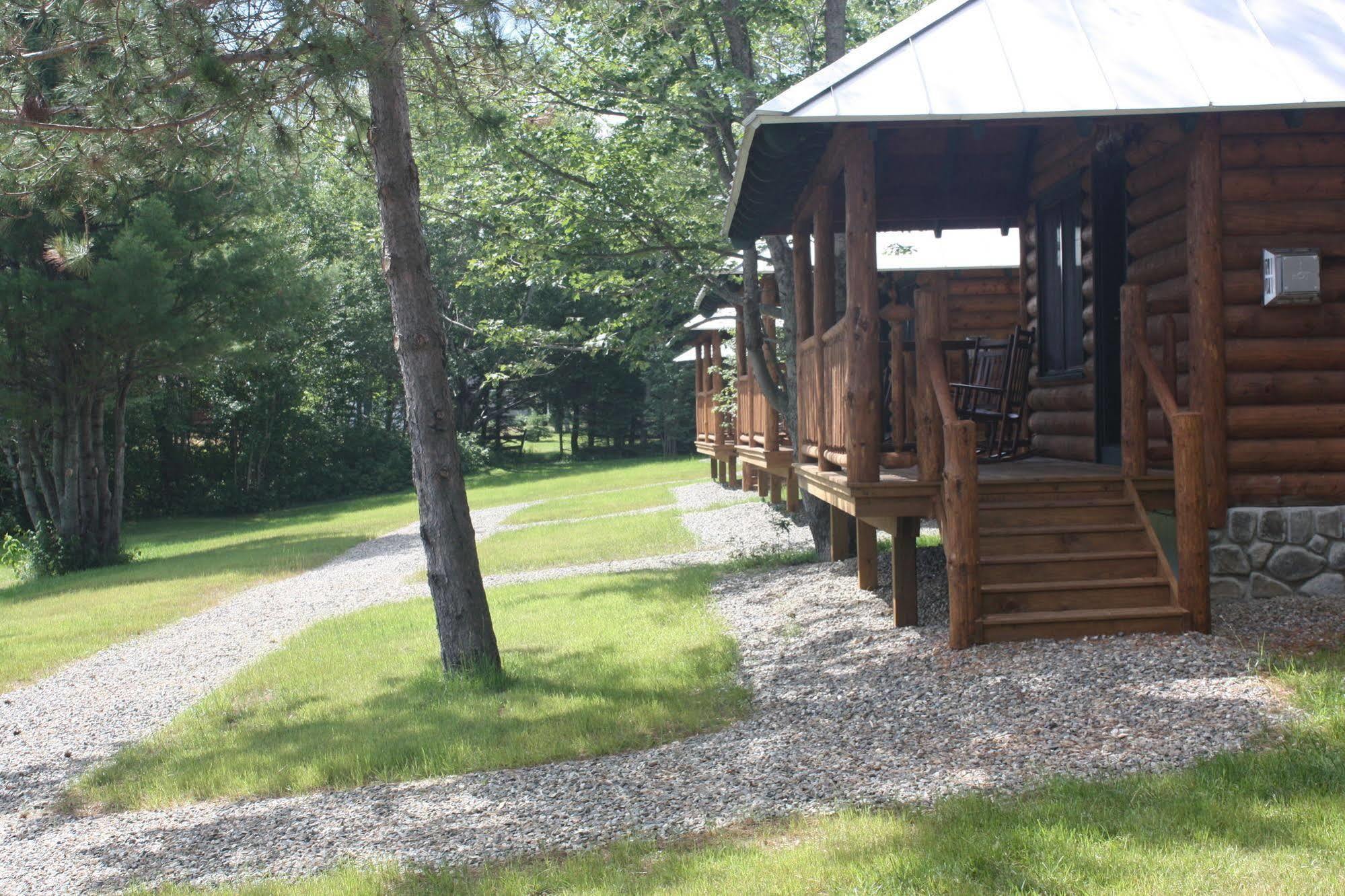 Lake Parlin Lodge & Cabins West Forks Buitenkant foto